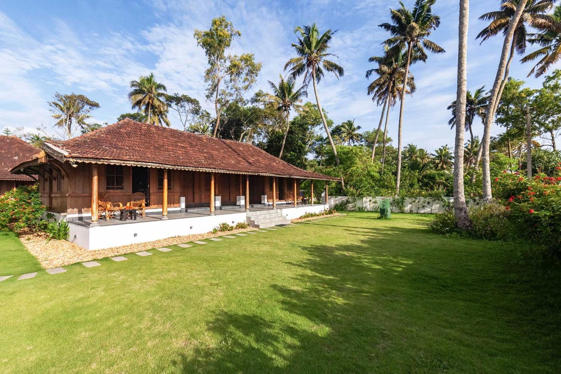 Deshadan'S Tarangi Beach Villas,Marari Марарикулам Екстериор снимка