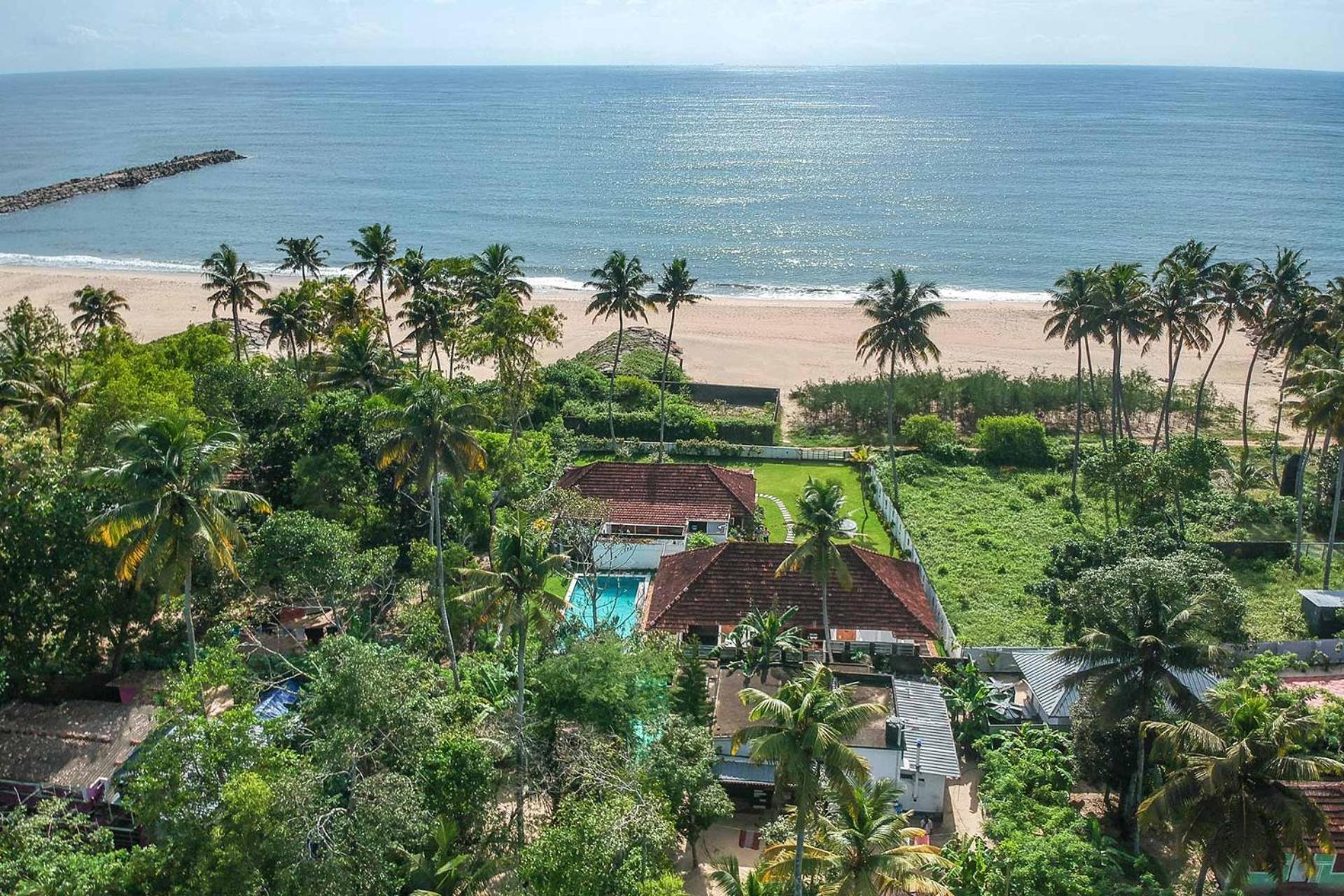 Deshadan'S Tarangi Beach Villas,Marari Марарикулам Екстериор снимка